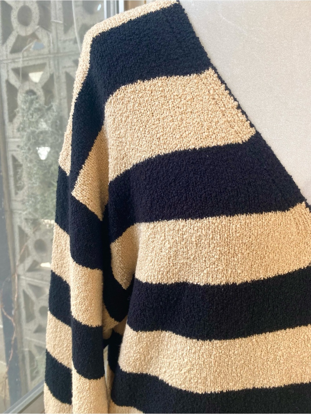 Nation LTD NWOT Carmine Bouclé Stripe Pullover V Neck Sweater, Size S - Picture 4 of 8